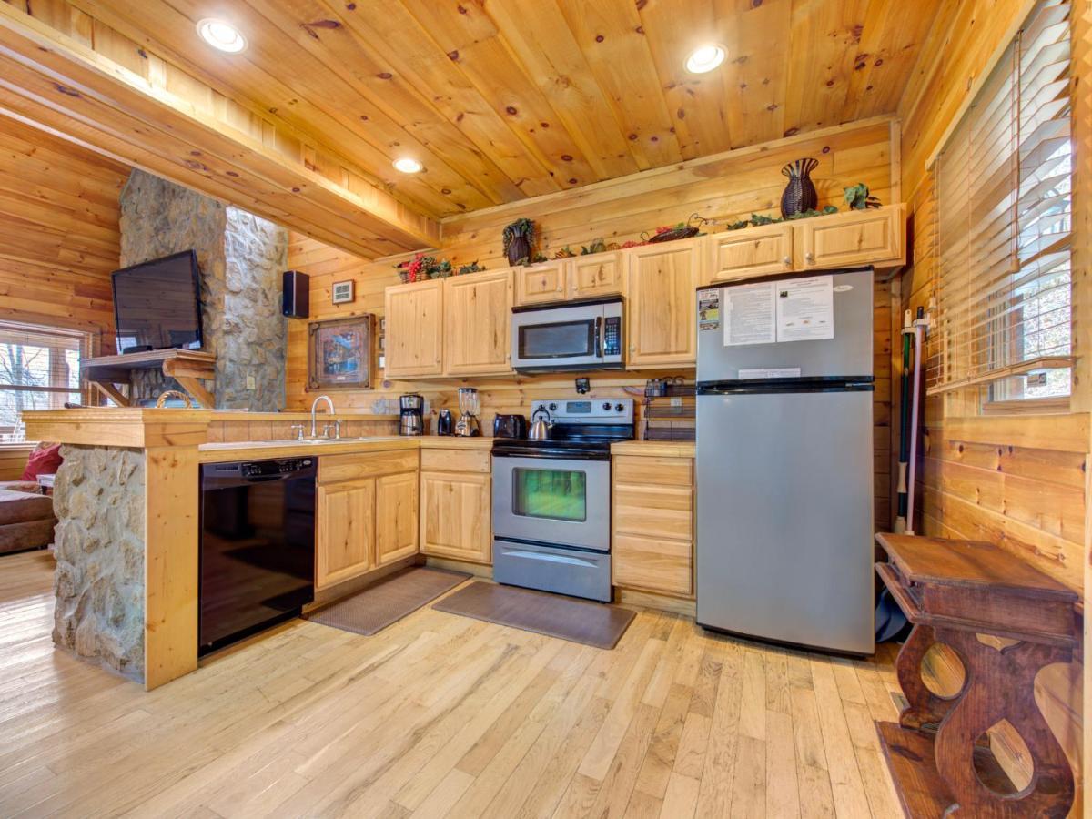 Splashing Sunrise, 2 Bedrooms, Private Pool, Arcade, Hot Tub, Sleeps 6 Пиджен-Фордж Экстерьер фото